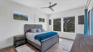 Luxury Hill Country Family Stay Hot Tub Scenic Views - 7