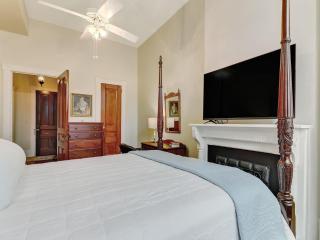 Parlor on Lafayette - 1