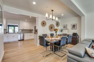 Sports Court and Hot Tub Luxe Scottsdale Retreat! - 2