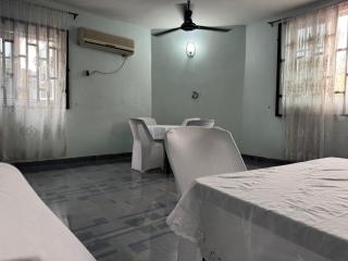 Golden Lily Hotels - 3