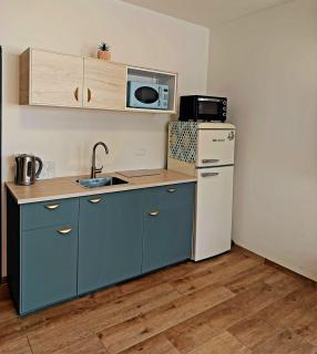 בדרך לנחל - 1