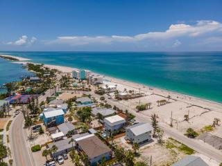 Steps to Sand – 2BR Beach Vibes + Bikes & BBQ - 8