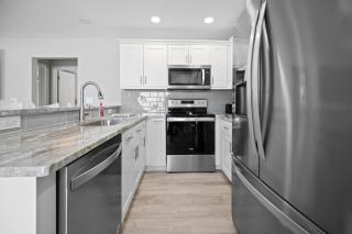 Steps to Sand – 2BR Beach Vibes + Bikes & BBQ - 2