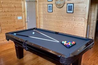 Pigeon Forge Fire Pit Hot Tub Pet & Family Friendly - 8