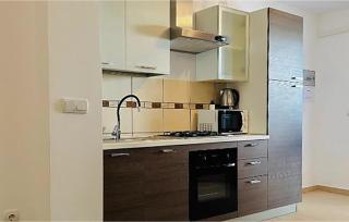 1 Bedroom Beautiful Apartment In Vrsi - 7