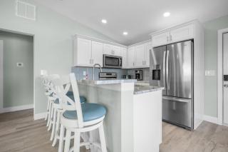 2-Unit Beach Combo – Bikes, Sand & Sunsets - 8