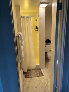 Modern Studio Retreat Minutes from Downtown Burlington - 7