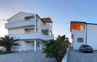 2 Bedroom Cozy Apartment In Vrsi - 5