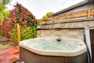 Ski, Soak and Explore! Central Parkside SLC Apt - Sugar House - 0