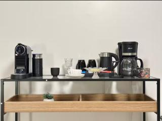 شقه فاخره ب أثاث عصري بحي الملقا - 9