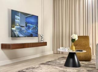 شقه فاخره ب أثاث عصري بحي الملقا - 4