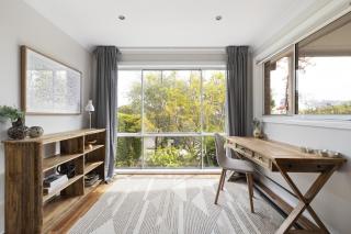 Spacious 3-Bed Duplex in Leafy Seaforth - 6