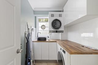 Spacious 3-Bed Duplex in Leafy Seaforth - 3