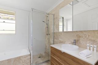 Spacious 3-Bed Duplex in Leafy Seaforth - 1