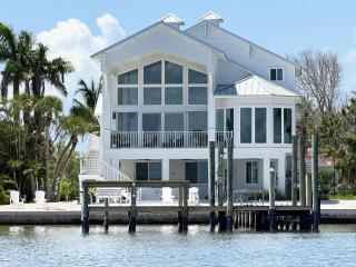 Lemon Bay Luxe – Dock, Beach & Manasota Vibes - 0