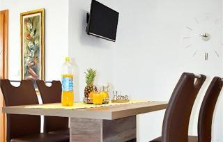 Awesome Apartment In Vrsi With Wifi - 8