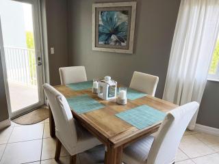 Manasota Key Gem - Pool and Hot Tub - Beach Views - 2