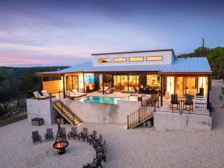 Heated Infinity Pool & Hot Tub Stunning Views for the Family - 5