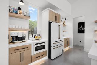 Heated Infinity Pool & Hot Tub Stunning Views for the Family - 2