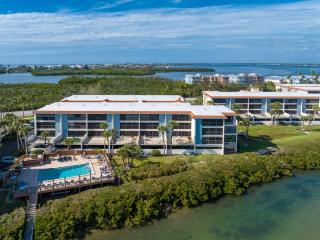 2BR Sandpiper Key – Bright, Stylish & Coastal - 8