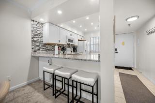 2BR Sandpiper Key – Bright, Stylish & Coastal - 1