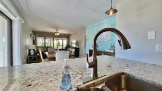 2BR Sandpiper Key - Walk to Beach & Dining - 1