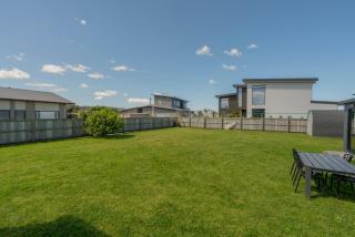 Bailey Bach - Whitianga Holiday Cabin - 5