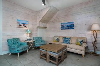 Family Sleeps 18 5 Minutes to beach Pool - 9