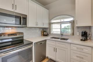 Walkable Scottsdale Oasis with Pool Near Old Town - 5