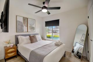 Custom Designer Home. Sleeps 9. Close to domain Q2 - Austin - 4