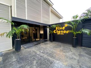 Five Clover Hotel, Ilupeju - 0