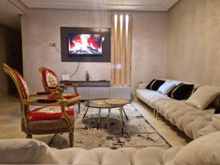 Premium Luxury Family Home in Downtown Meknes - 0