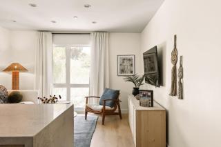 Tide House - Unit C - Modern Seaside 1BD w Parking - 1