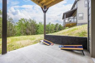 Indoor Pool Family Hot Tub Air Hockey Gameroom - 4