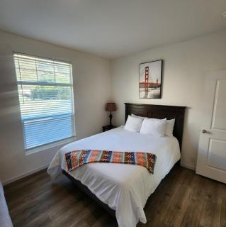 Home away from Home - 6 miles from the SNP - 2