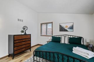 Central Location - 2 living spaces & covered patio! - 3