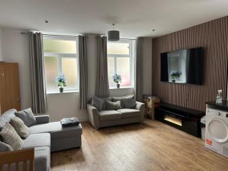 Pentwyn avenue apartment - 9