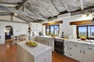 North County Oasis Elegant hacienda home with elevated entertainment area & private pool - 8