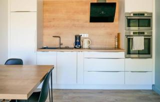 2 Bedroom Cozy Home In Allan - 6