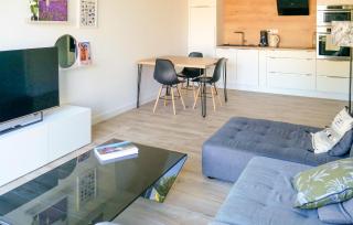 2 Bedroom Cozy Home In Allan - 7