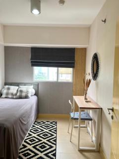 Cozy 2 BR, The Wave Apartment, Epicentrum/Rasuna Said - 6