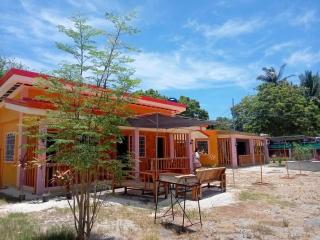 Pangga and Nanie Guest House - 2