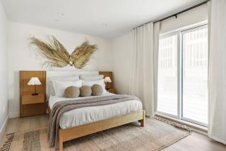 Tide House - Unit A - Modern Seaside 1BD w Parking - 9