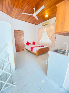 The Kingsway Guesthouse - 8