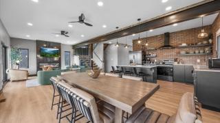 The Back Nine Retreat by AvantStay Private Golf Sim Firepit Mountain Views Near Dollywood - 9