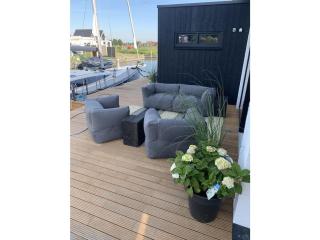 by the water in Friesland NI - 7