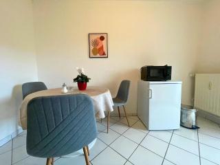 Romantic apartment with garden - 7