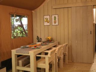 Luxury Family Tent with Play Area - 8