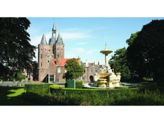 Luxury Family Tent with Play Area - 6