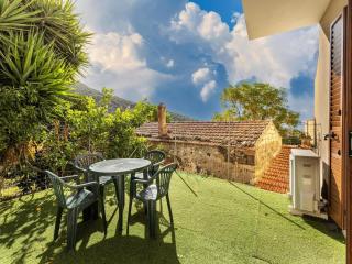 Modern apartment in Badesi with garden - 6